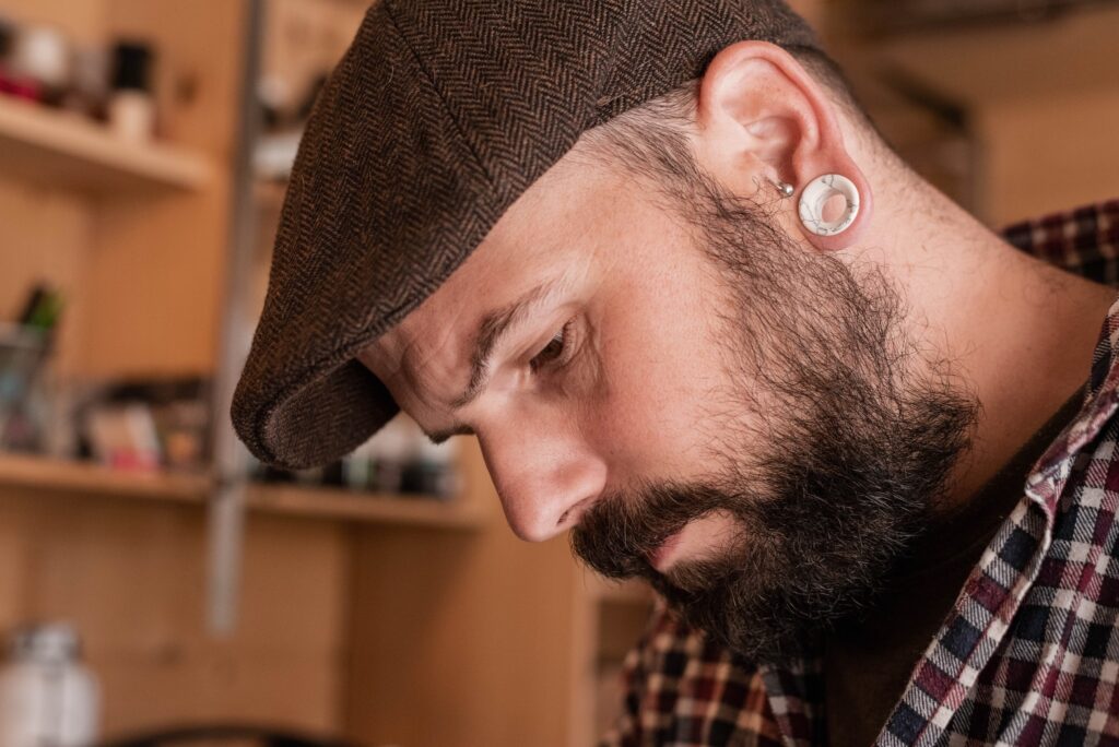 artisan dans son atelier