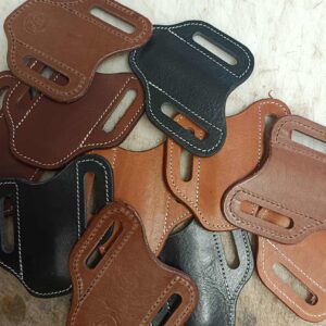 Étui couteau style pancake en cuir avec coutures renforcées et passants de ceinture